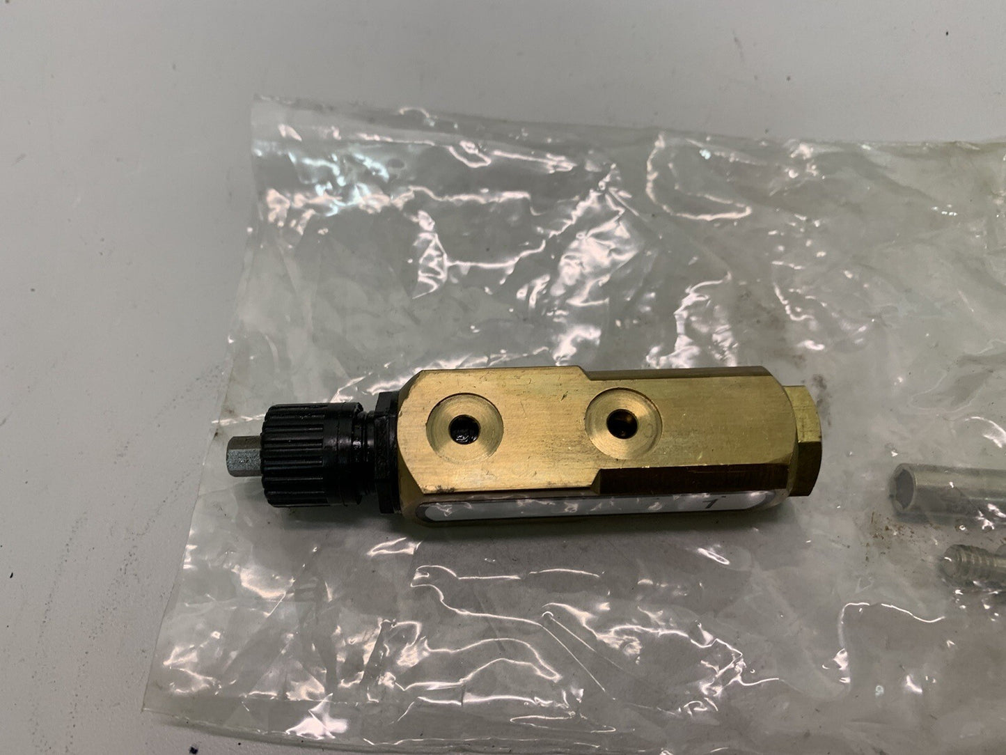 GP Reeves KA1229 Pnuematic Lubricator Oil Dispenser D297136 | 472 LX SO31