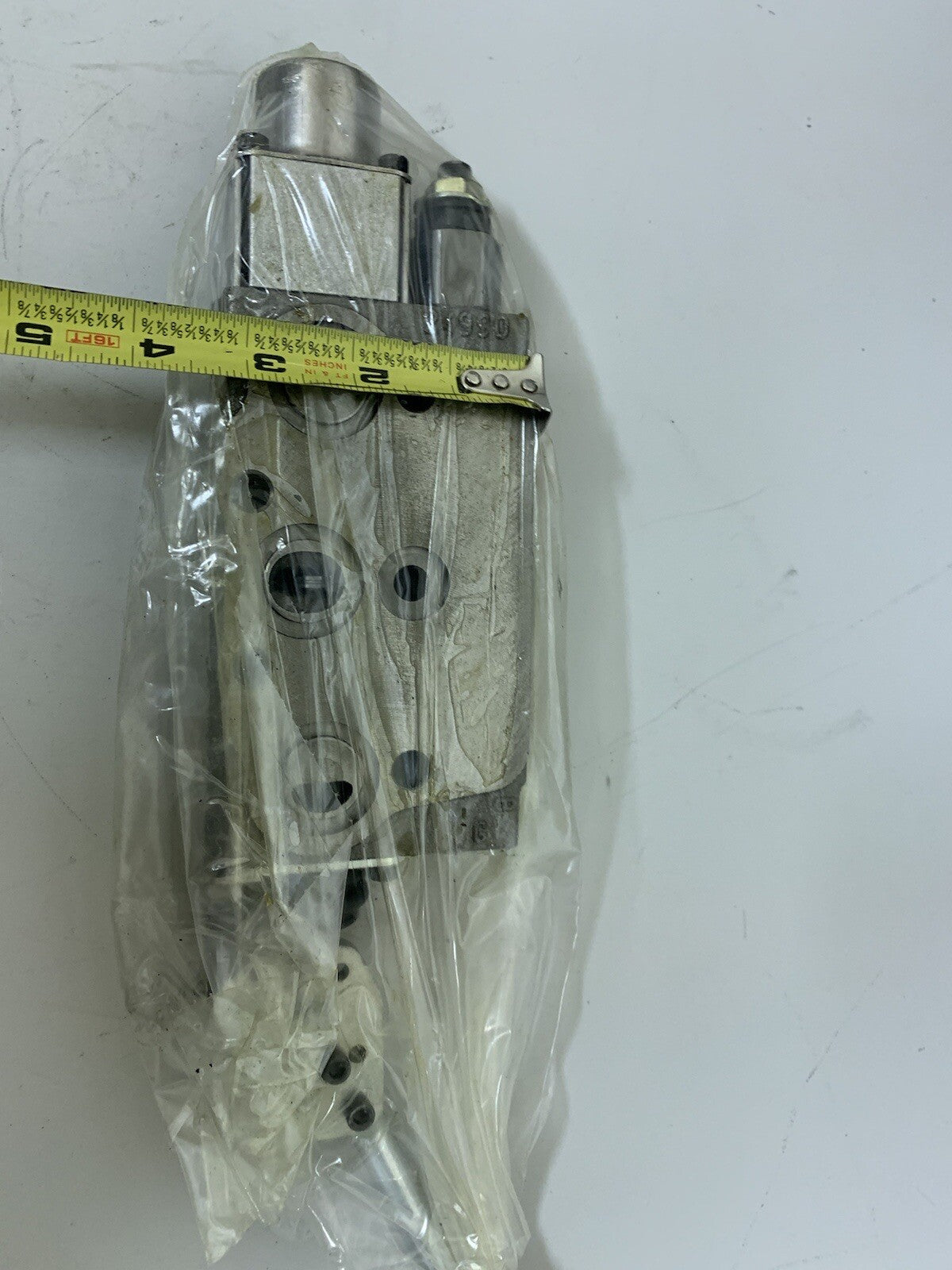 ASM Check Hydraulic Valve 24990 With Lever