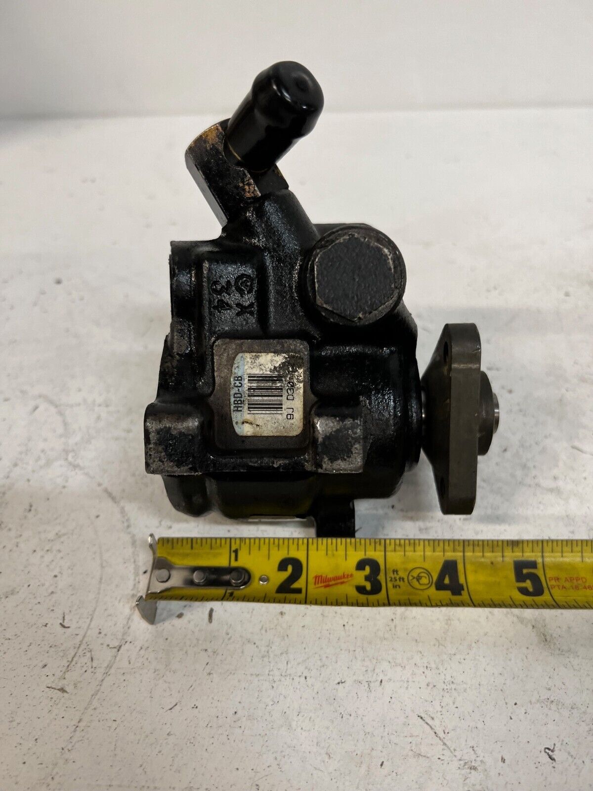 Power Steering Pump F33C | C-79 | CX34 | 9J D30 12