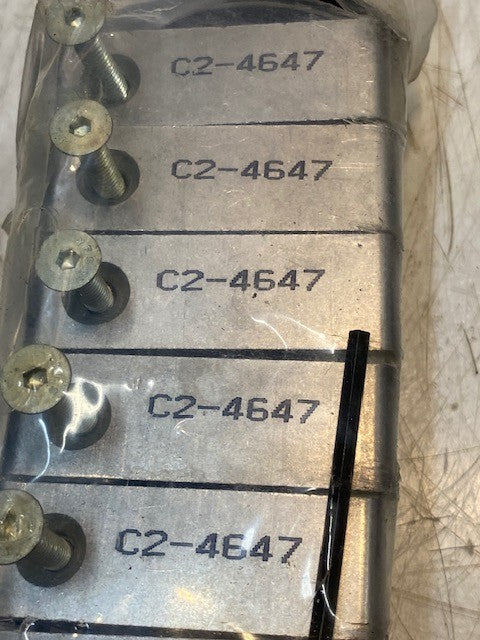 6 Quantity of Medium 6 Clamp Kit C2-4647 | 6C2-4647 (6 Quantity)