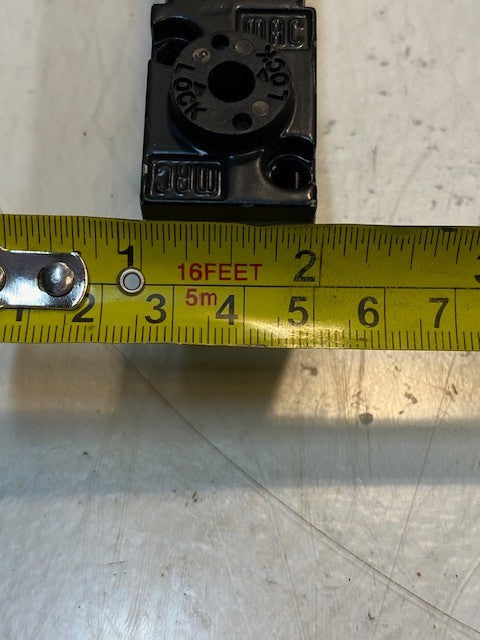 MAC Pneumatic Solenoid Valve 24 VDC 8.5 Watts 3-1/2" Long 1-3/4" Wide 1" Thick