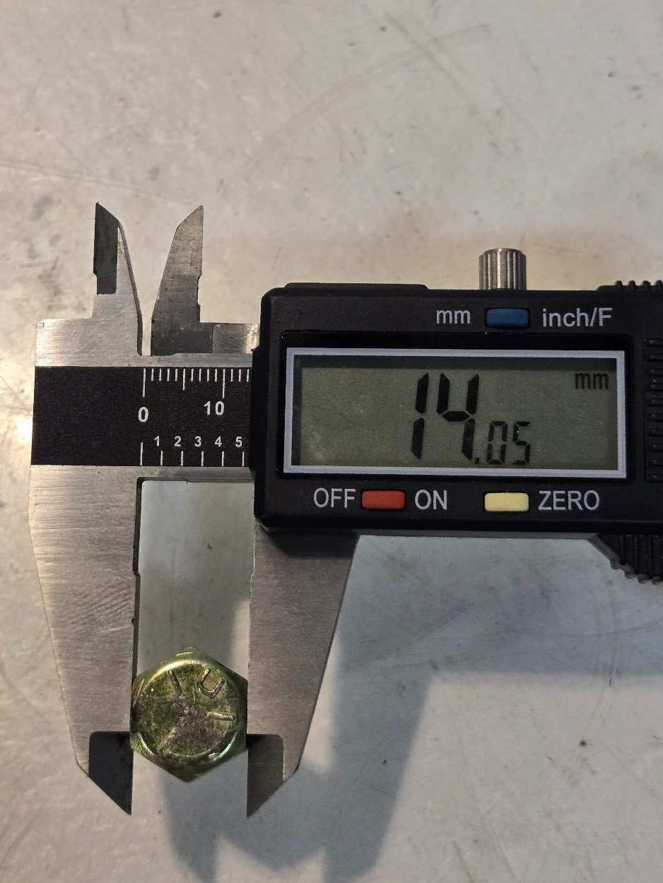 50 Quantity of Case 413-616 Hex Bolts | 3/8"-16 x 1" | 7/16" Hex (50 Quantity)