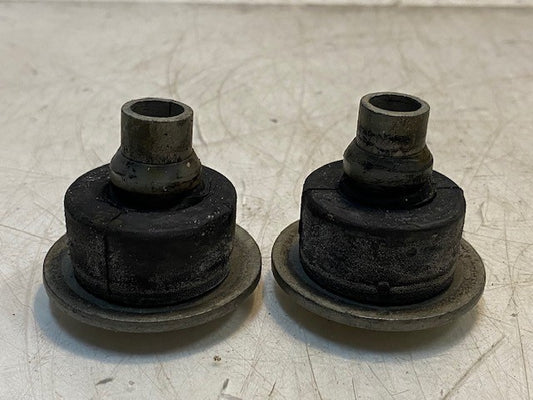 2 Quantity of Differential Mount Cushion Shock Absorber Frame Insulators (2 Qty)