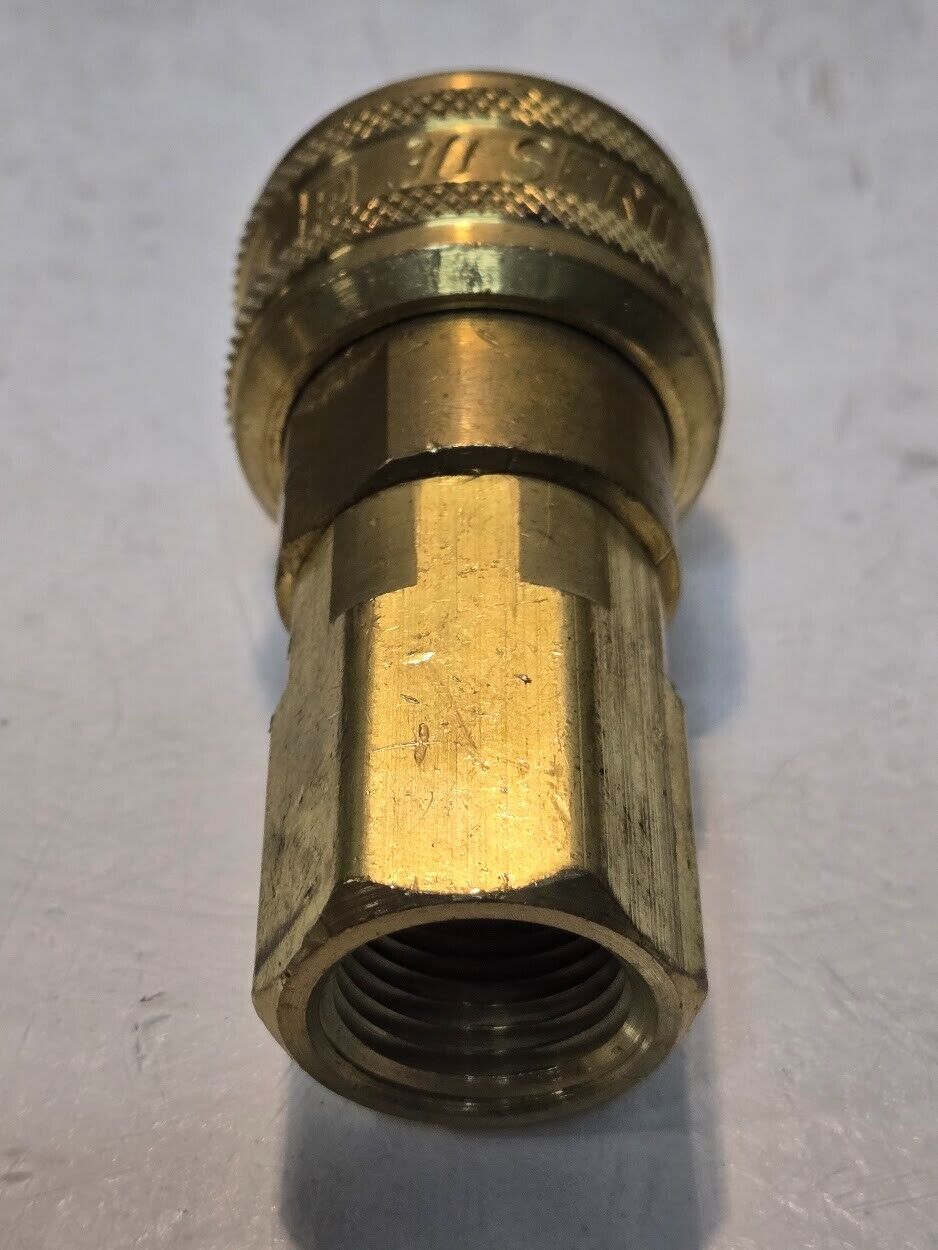Parker 30 Series B37 1/2" Quick Connect Coupler 1/2"-14 Female Threads