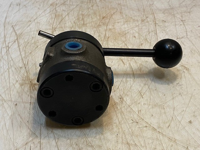 Pneumatic Pilot Valve Manual Rotary Valve CYL2 CYL1 Press Tank