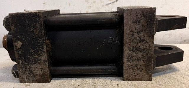 Parker Hannifin Black Tie-Rod Cylinder K16015801 Heavy Duty Industrial Unit