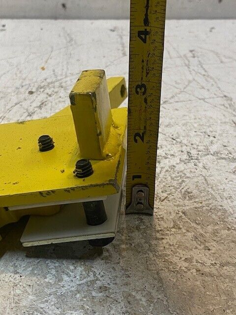 Steer Safe Workhorse Chassis Bracket 10-1/2" Wide 8-1/4" Height 3" Thick