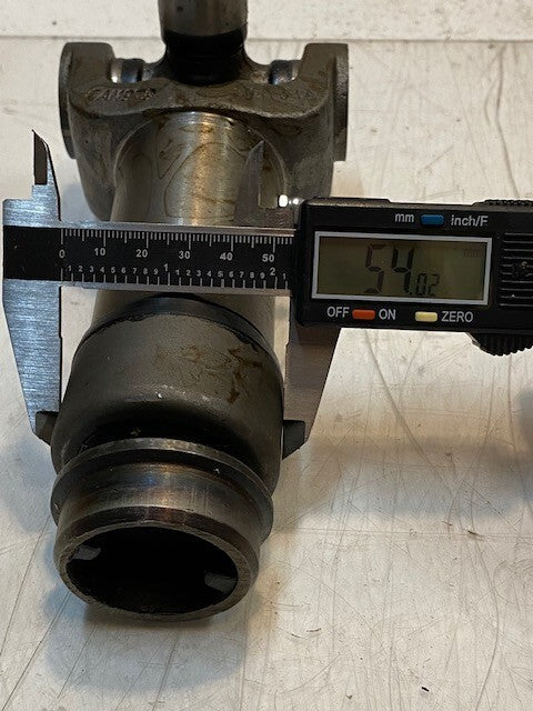 Drive Shaft End CAM979 | 08134A | GWB-K | 7-1/2" L 3-1/2" W 35mm Bore 54mm OD