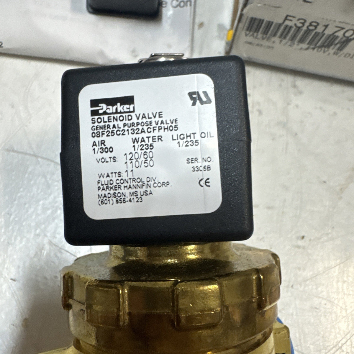 Parker Solenoid Valve 1/2 NP 08F25C2132ACFPH05 | Volts 120/60 110/50 Watts 11.0