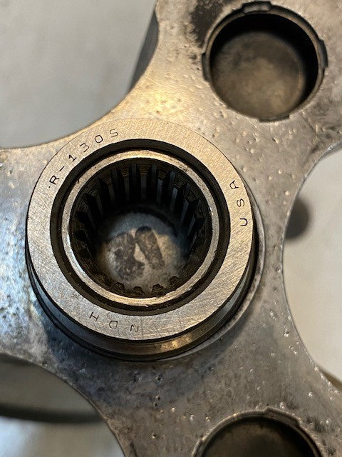 Detroit Diesel Blower Rotor 1-8926407 | R-1305 | NDH | 15" Long 25mm Thread