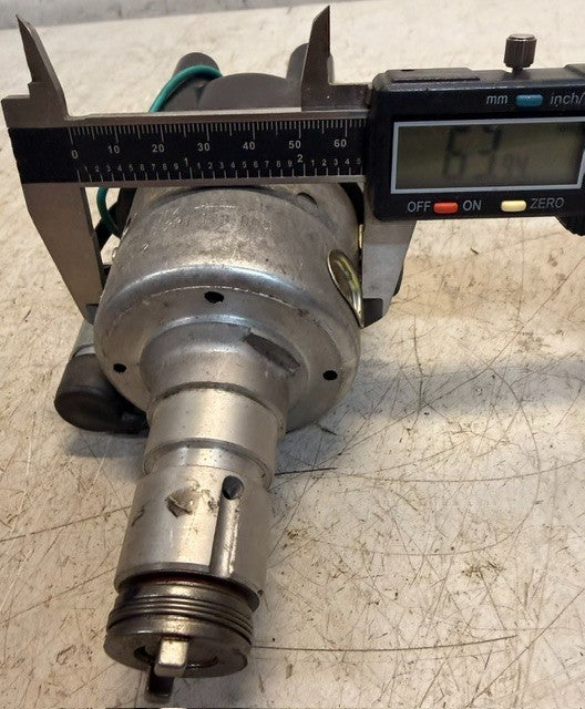 Bosch Centrifugal Advance Ignition Distributor 0-231-178-009 Engine Assembly