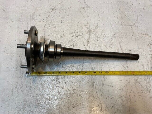 One Piece Rear Axle 440V00X004-2013-158 | 440V00X004 | NSK 835-53A | KOYO CO14