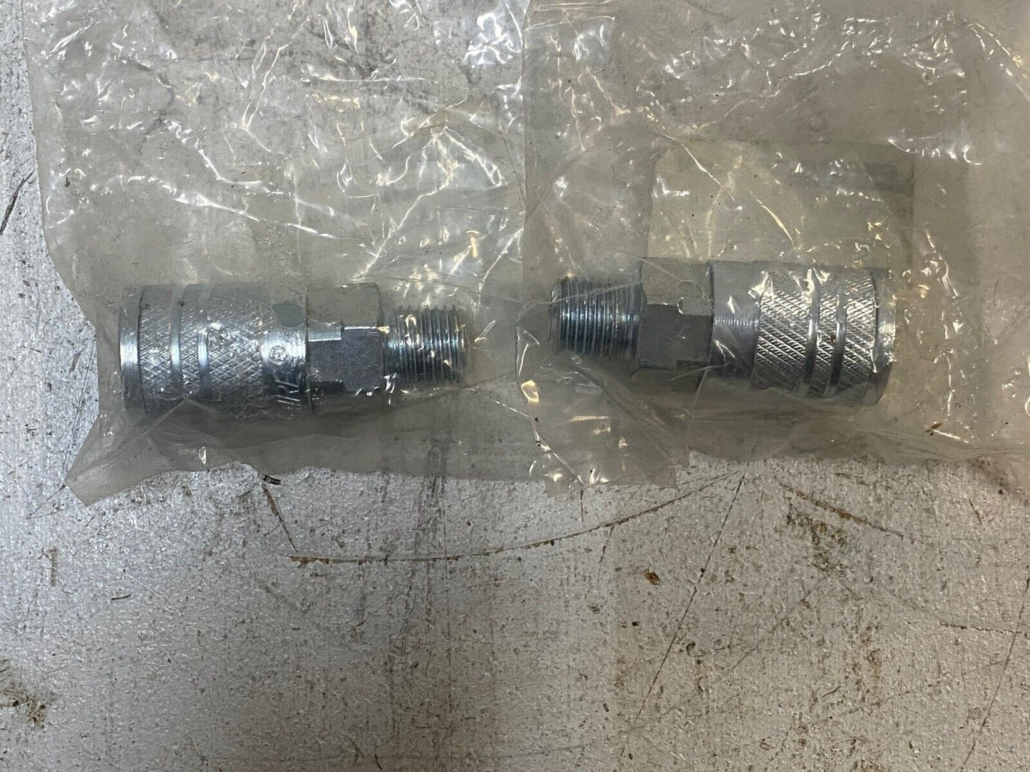 2 Qty of Speedaire 30E692 Quick Couplers 1/4MNPT 1/4 Body (2 Quantity)