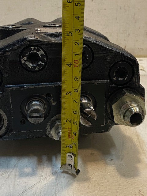 Walvoil Hydraulic Control Valve 10C239 | P9803821