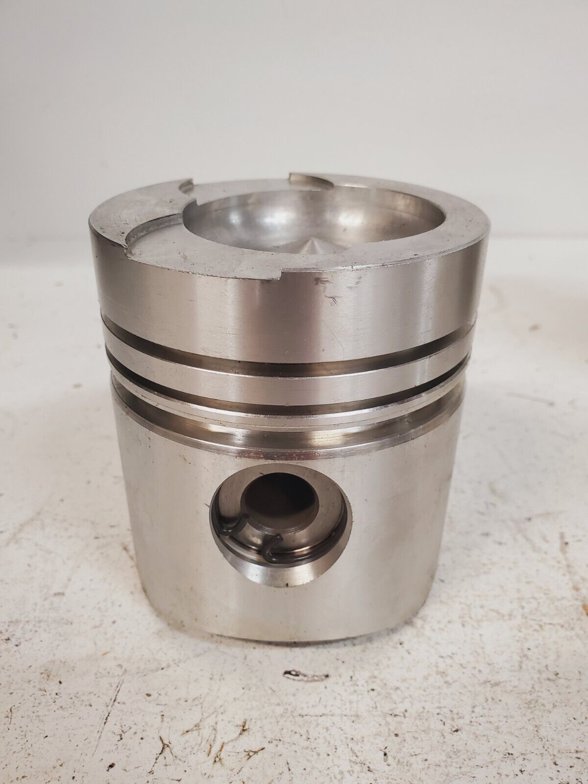 Piston & Liner Diesel 188D WS532