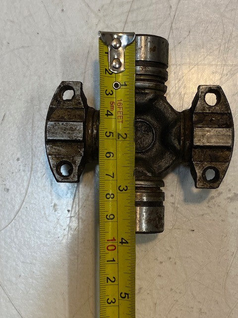 Spider Universal Joint S8C 1956 M 3-W | 3-3/4" L 3-1/2" W 29mm Ends