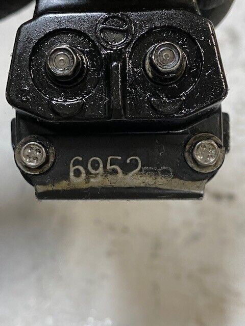 Fuel Injector 891086 8279 M9 E11 6952 3548058