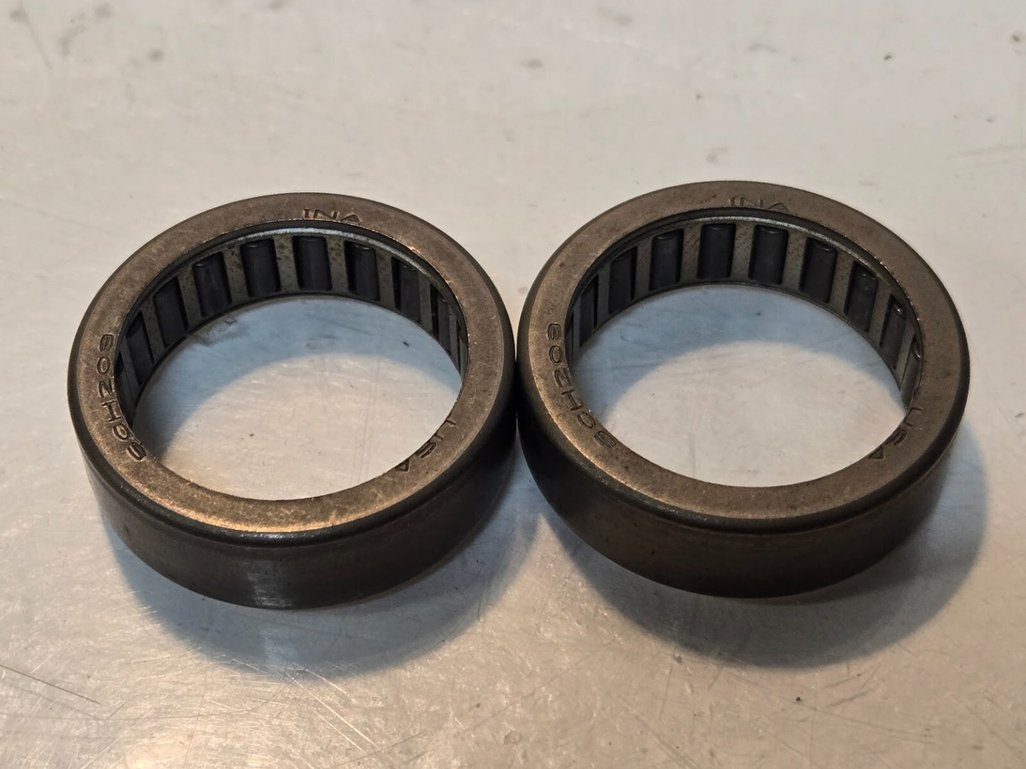 2 Quantity of INA Needle Bearings SCH208 41.5mm OD 12.5mm Thick 32.3mm ID(2 Qty)