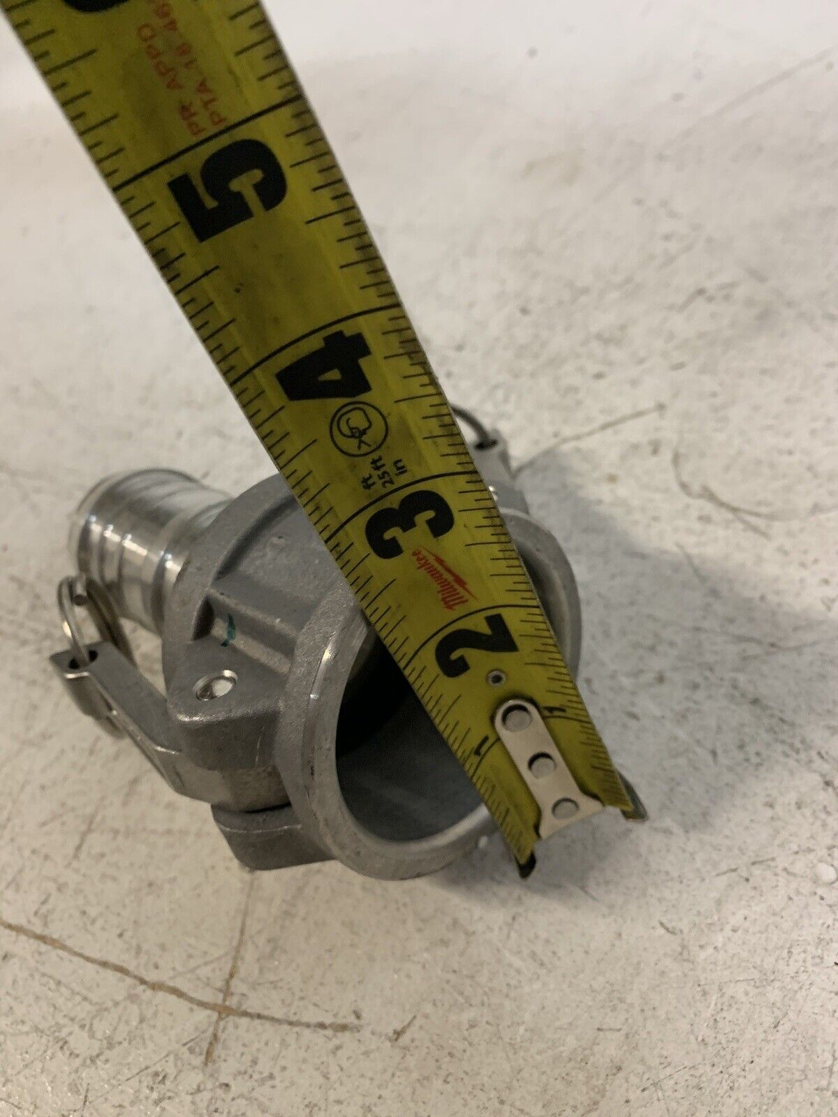 1 - 1/2 Inch Dixon MS 27025-9 Coupling USIP 1-1/2”