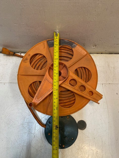 Tower Power 100ft 13 Amps Extension Cord on Broken Reel 125 Volts CRU310013