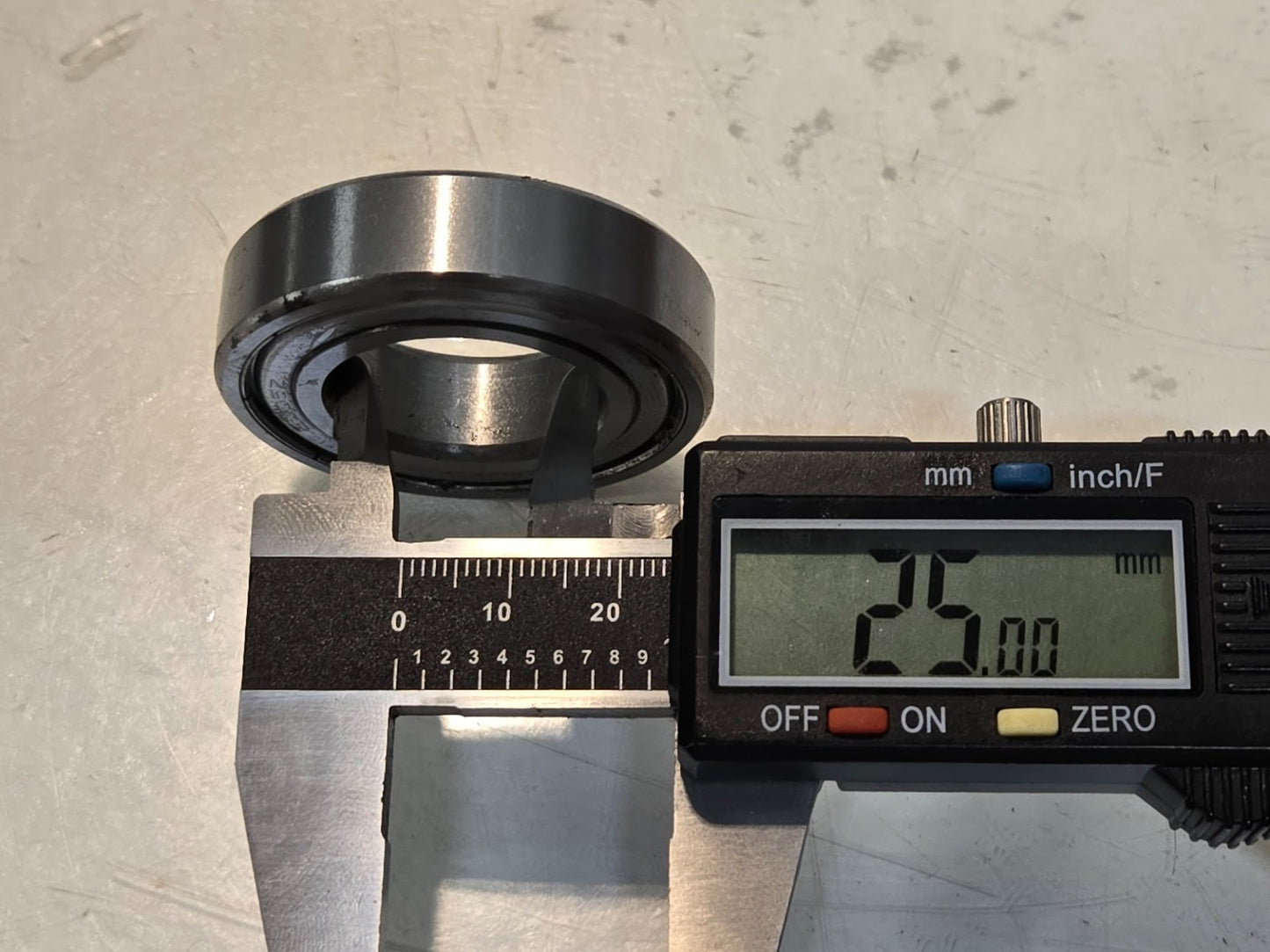 9 Quantity of GBI Metal Shielded Ball Bearings 6005Z | 47 mm OD  (9 Quantity)