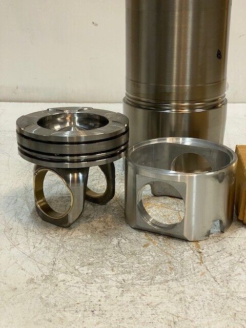 Cummins Piston & Cylinder 3896030 | 3800256 | Pictured Parts Only