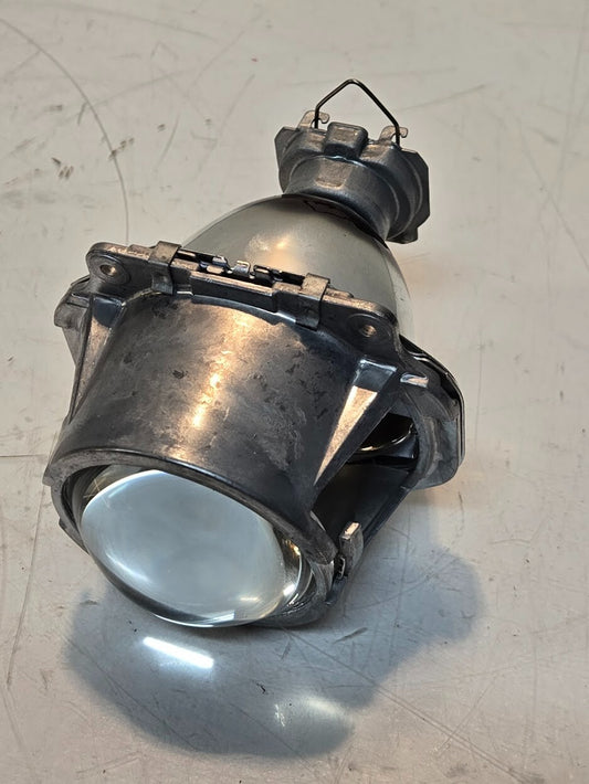 Projector Assembly for Fiat Punto II | 88203735 | 5-1/4"x4"x3-1/4" | No Bulb