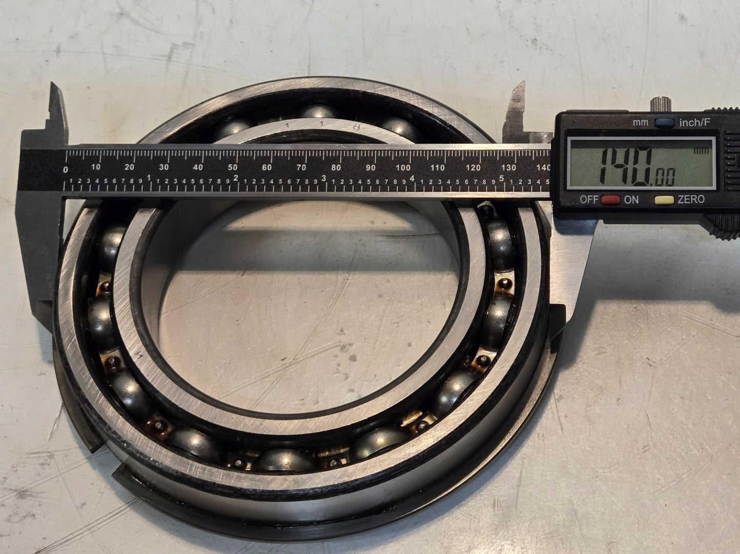 Snap Ring Deep Groove Ball Bearing 118 | 140 mm OD x 90 mm Bore x 24 mm Wide