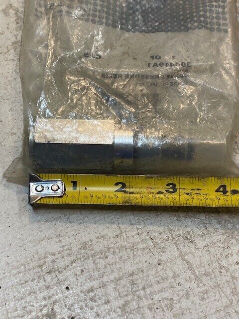 CNH 304419A1 Pressure Relief Valve