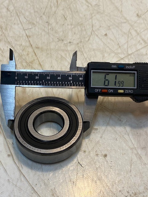 4 Quantity of SKF 6305-2RS1/LHT23 Sinlge Row Ball Bearings 25x6217mm (4 Qty)