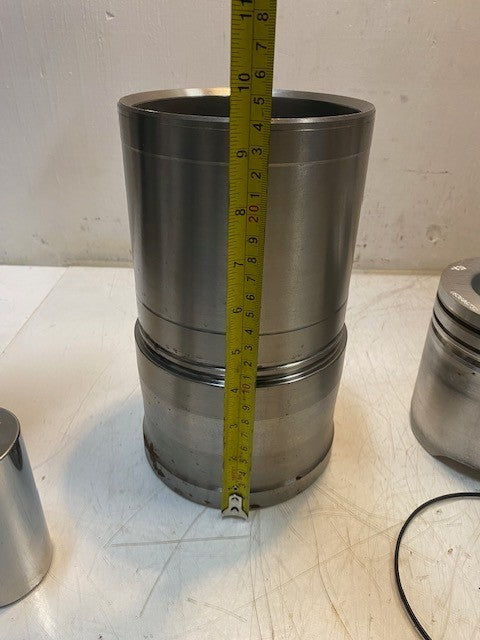 Cummins Engine Cylinder Kit Piston 3606732 Sleeve 3080760 Pin 4083243