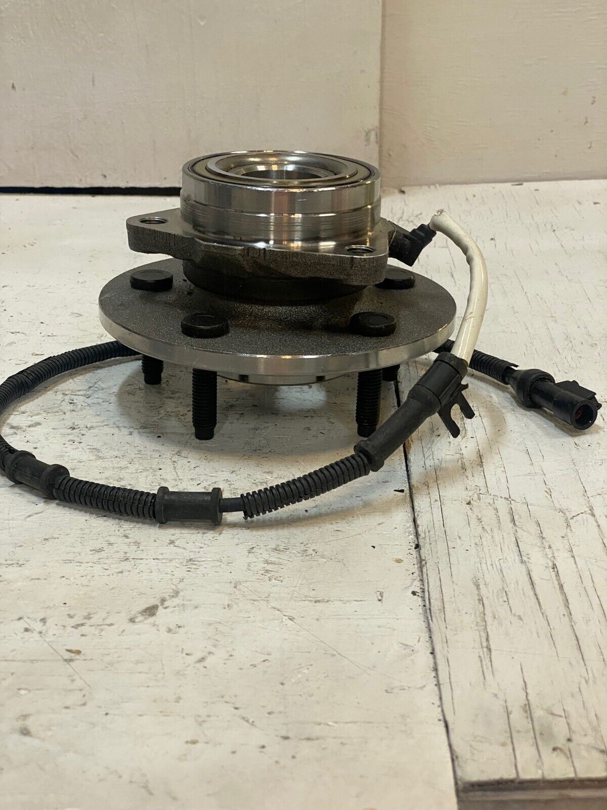 Front Wheel Bearing Hub IJ223093