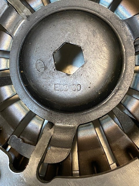 LuK Clutch Kit 624-3284-19, 324-0457-10, E09-00, 124-0304-10, 22-Spline