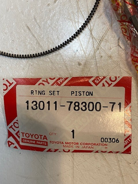 Toyota Motor 13011-78300-71 Piston Ring Set 00306 *Pictured Parts Only*