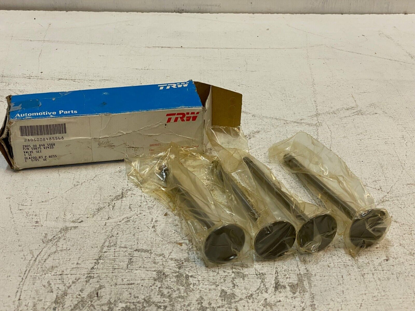 4 Quantity of TRW 9001071 Motor Exhaust Engine Valves 59875-V2433 (4 Quantity)