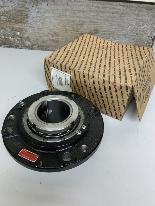 B22600 Series 4 Bolt Flange Spherical Roller Bearing FCB22643H