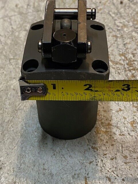 Kosmek Hydraulic Link Clamp X4L54938-03 | TK0551-GC-1 *Missing Little Pin*