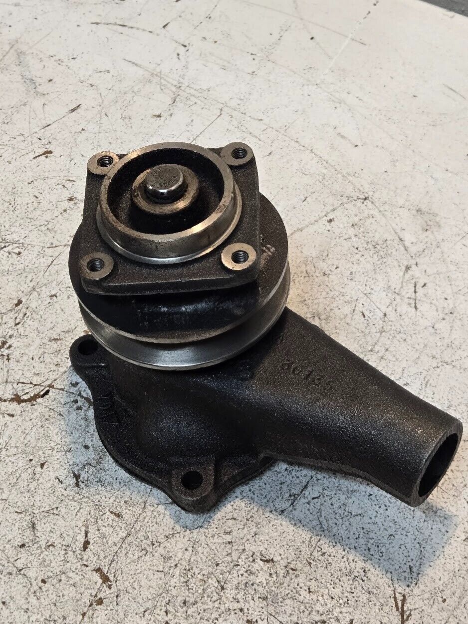Water Pump 30135 | VD17 for Ford
