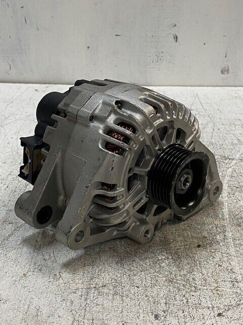 Valeo 37300-39435R Alternator 37300 39435R | 3730039435R