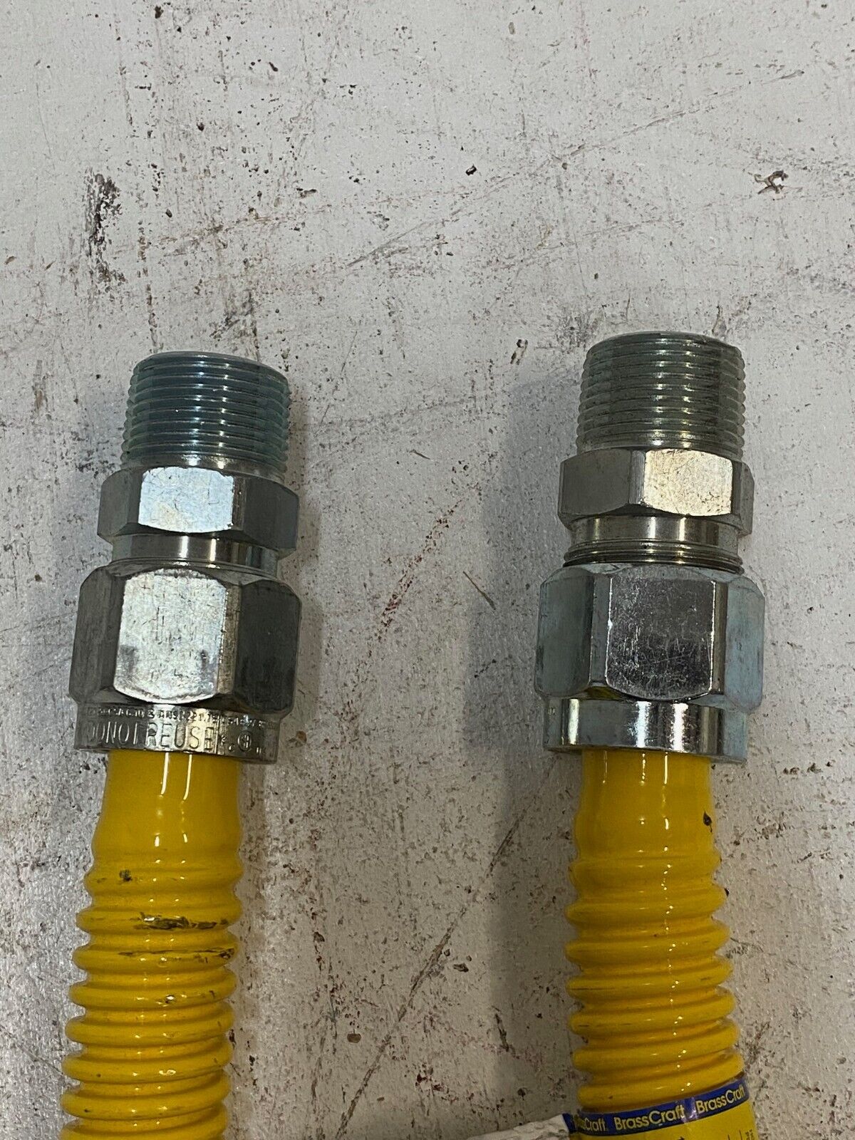 2 Qty of BrassCraft CSSB21-18 Yellow Stainless Steel Gas Connectors (2 Qty)