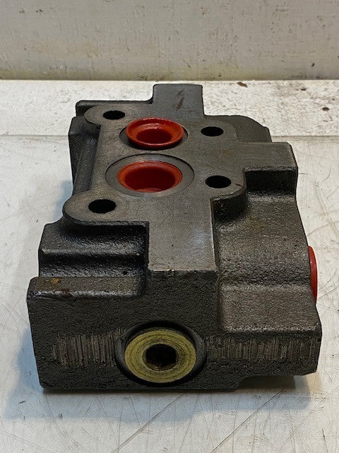 Hydraulic Directional Control Valve 06-245 AJ | 24mm Bore Thread