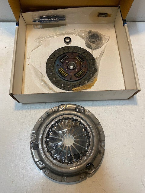 Qualitee International Parts Complete Clutch Kit 5874270 | Exedy 6L25 | MZD010U