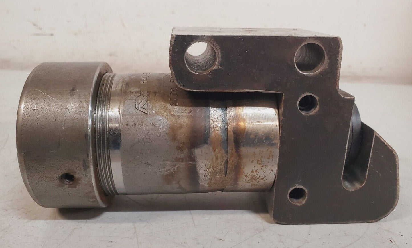 PMT Chute Brake Cylinder H42-20022-00 | F087504