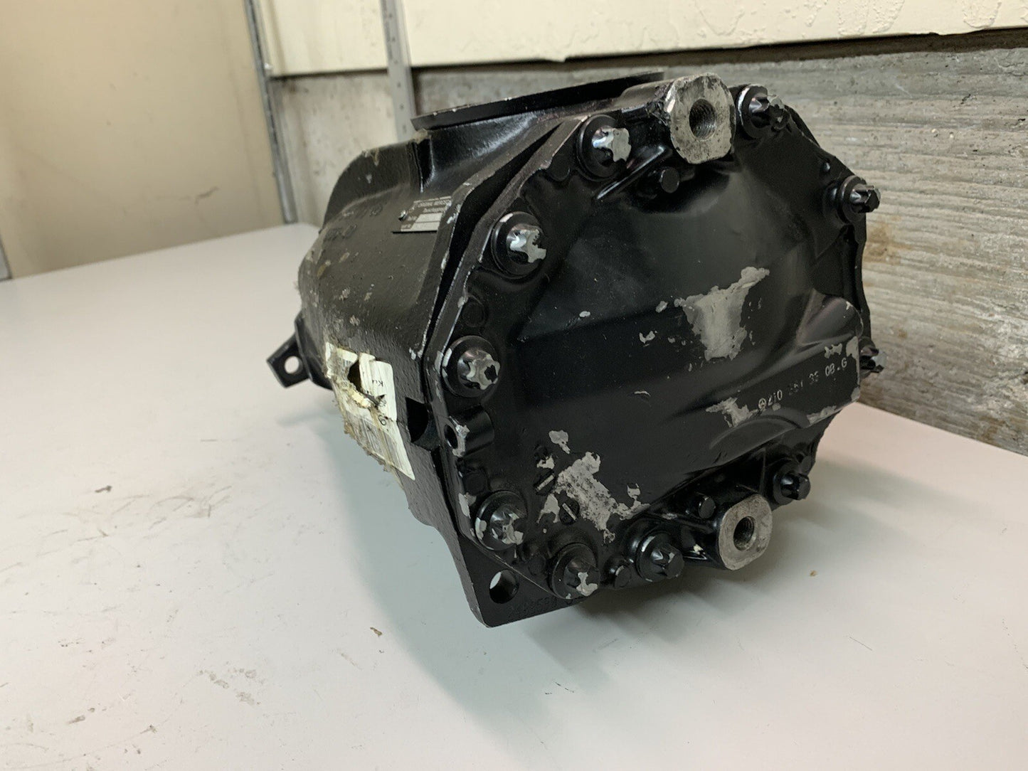 Mercedes Benz Differential A210-351-08-05 Genuine OEM 209-350-06-14