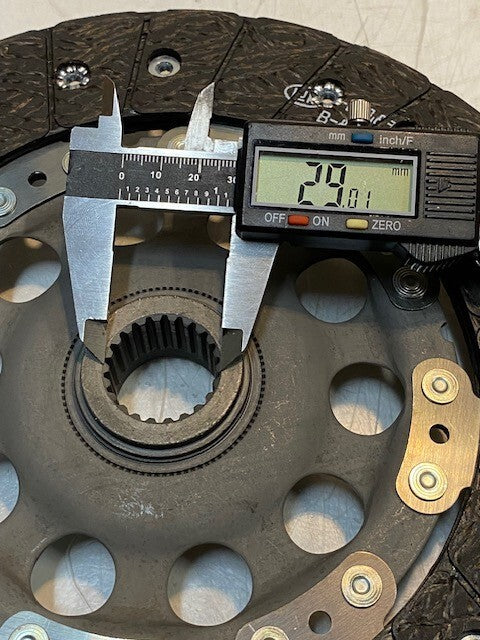 LuK Shaeffler Clutch Kit 624-3183-00, 324-0336-10, E9606, 22-Spline 29mm Bore