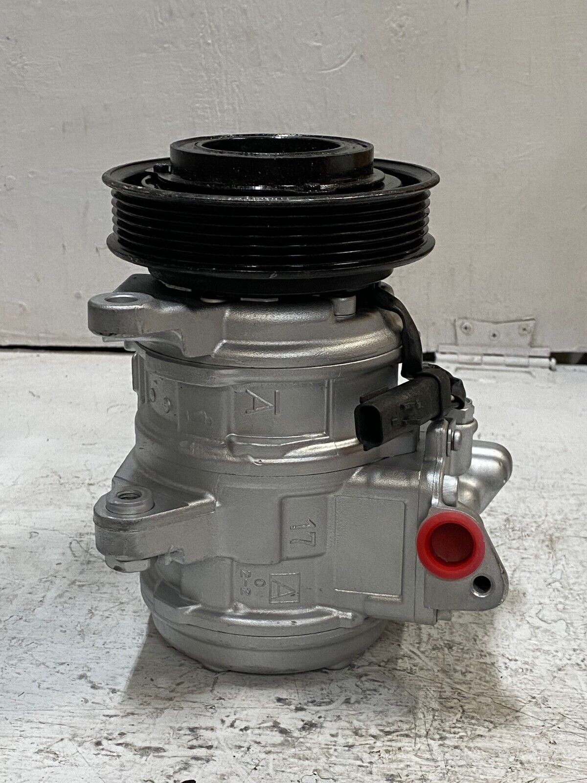 Air Conditioning Compressor P904 | S716 | 4.7 | A17 | 2-2