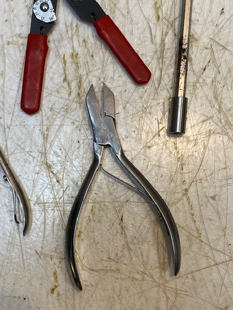 Electrician's Kit Wekador & Bondhus T-Handles, GS-40 Wire Stripper, 2 Nipers