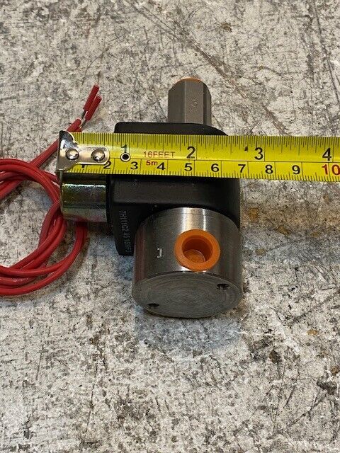 Parker Fluid Control Solenoid Valve 71335SN2ENJ1N0H111C2 | 24V DC 10 Watts