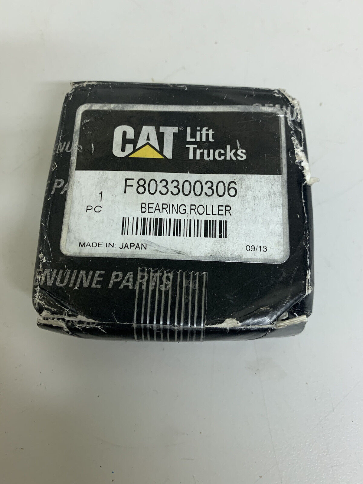 CAT Lift Trucks Roller Bearing F803300306 - FREE SHIPPING