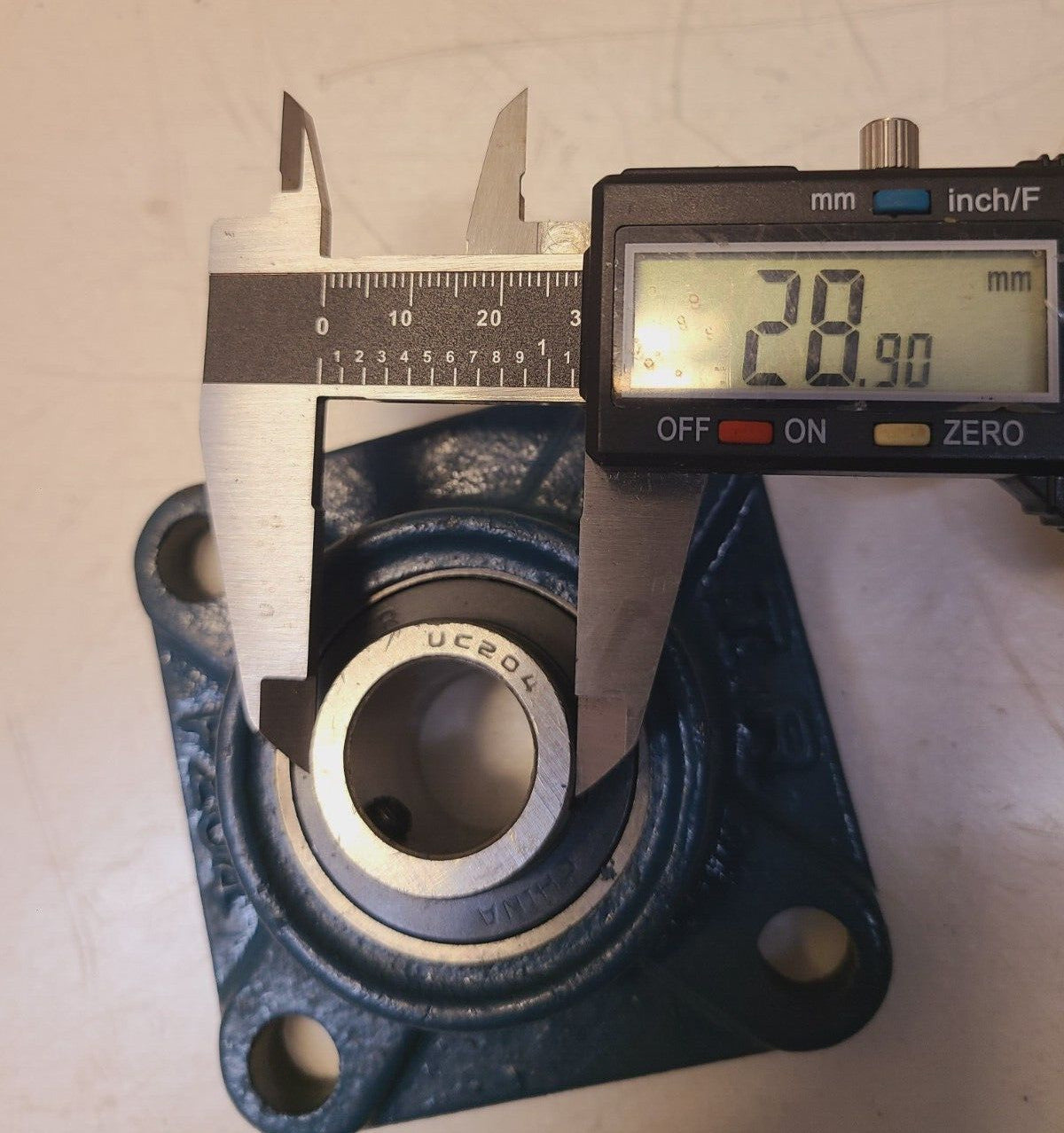 TR Pillow Block Bearing UCF204 | UC204